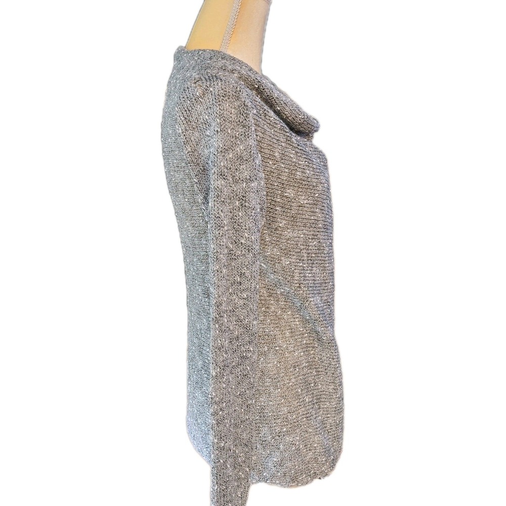 NWT Ceasikery Women's Sweater Size S Gray Asymetrical 100% Acrylic with Tassels - Picture 4 of 6
